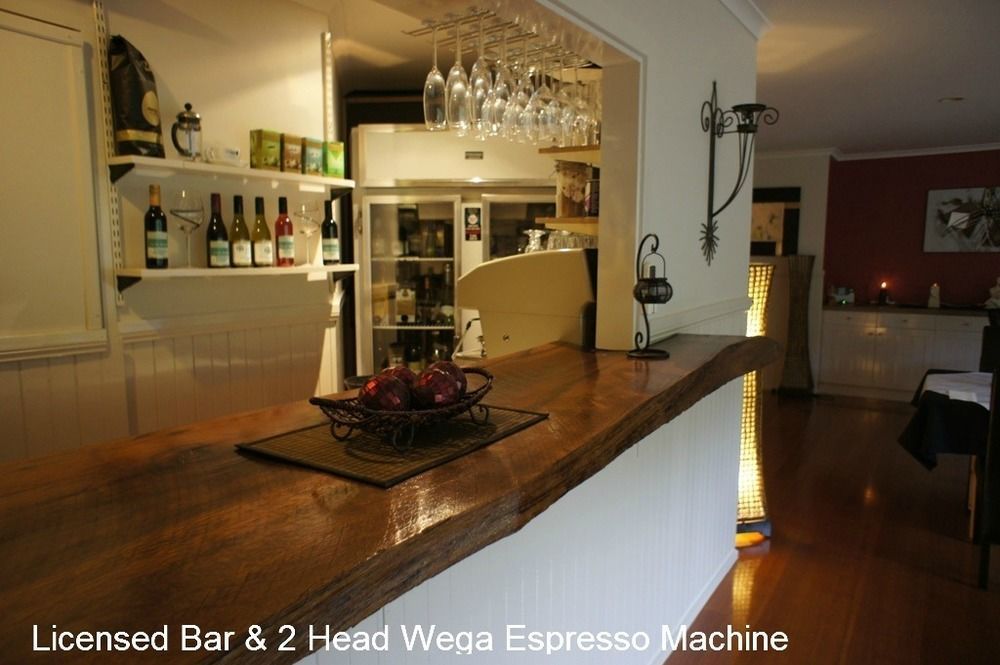 Venus Escapes Guesthouse วีนัสเบย์ ภายนอก รูปภาพ