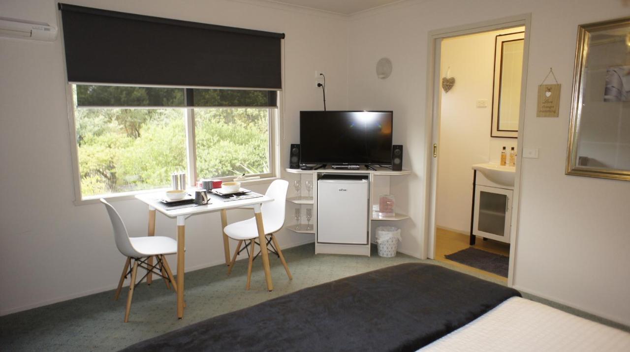 Venus Escapes Guesthouse วีนัสเบย์ ภายนอก รูปภาพ