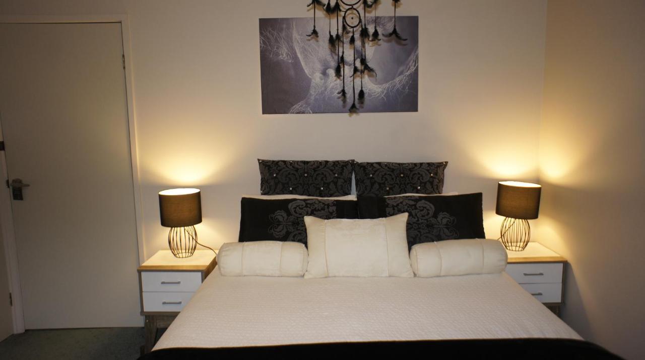 Venus Escapes Guesthouse วีนัสเบย์ ภายนอก รูปภาพ